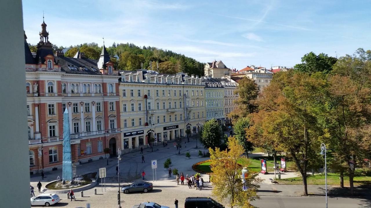 City Centre Apartment Demio Karlovy Vary Bagian luar foto